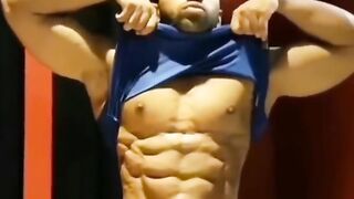 He Went From Belly Fatted Person To An Absolute Shredded Beast ???????? In Seconds ⌚????