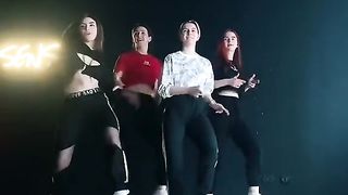 dikorneli dance
