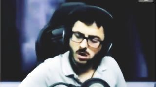 carryminati emotional status.