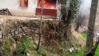 مکان جل گیا