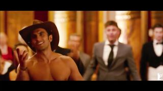 Nashe_Si_Chadh_Gayi_-_Full_Video_Song_-_Befikre_-