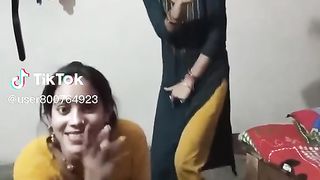 Aunty very hot dance full masti