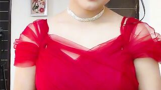 Hot Look with red dress ????