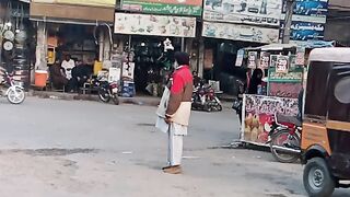Pakistan main ghurabat ka haal