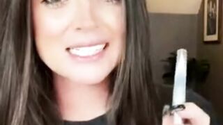 TEETH WHITENING PEN