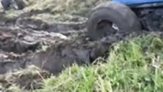 Лучшие моменты трансляции Застрял Трактор ???? New Holland (22_53–27_53)