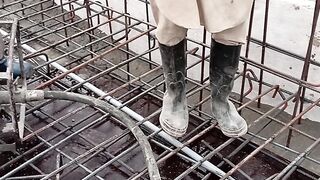 Concrete poring