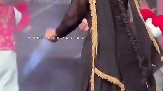 Indian  Punjabi  anuty full masti dance
