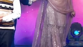 Tujh_mai_rab_dikhta_hai_yara_mai_kia_kro_acting_by #Shahnaz Gill#video_viral_short_