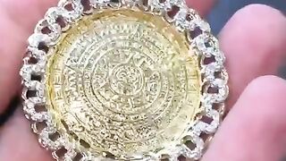 Ijaz Jewelers got Rings, Necklaces, Earrings, Chains for everyone