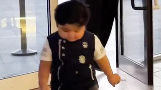 Cute baby horoism status
