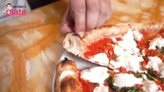 How to Make NEAPOLITAN PIZZA