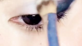 Glittery eyeshade tutorial