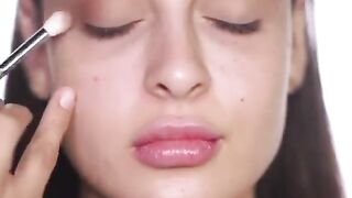 Makeup tutorial
