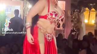 Aunty  very  hot  belly  dance  enjoy full masti