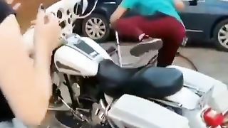the guy seduced the girls