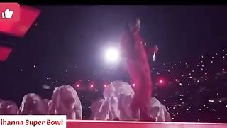 Rihanna Super Bowl LVII Halftime show 2023.