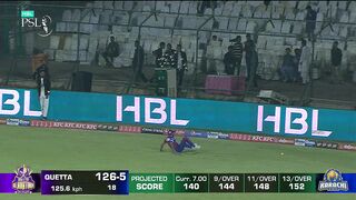 Martin Guptill Brings Up His First PSL ????