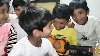 My children play guitar