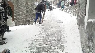 Snow ????️ White ????