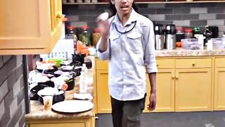 Ye Bhai To Bathroom Rapper Nikla --------???? kuch smaj Ai