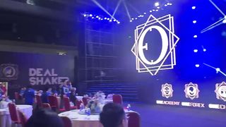 Onecoin story dealsheaker
