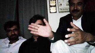 Program bnatay waqt mobile clip sa nikal gya  ur shair ka program hansi main badal gya