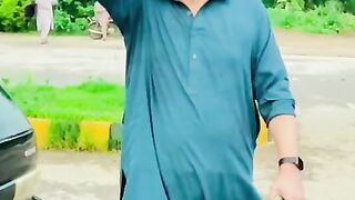 walking in islambad ...islamabad ka musam lajwab hy .. pakistan zinda bad