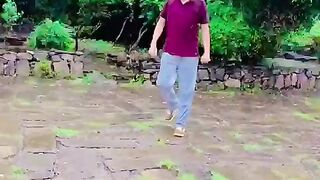 walking is life .. daman e kooh ky pahari || islamabad is beutyfull city in the world ..