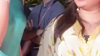 Kriti Sanon Hot Look In Green Tight Bodycon At Netflix Party ????????