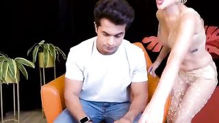 Haye Haye Majboori Song - Aadil K - Urfi J - Shruti R