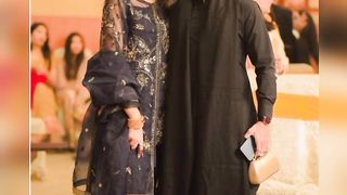 Shaveer jafray with wife