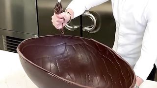 Chocolate velociraptor