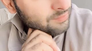 Apny yaqeen py sharminda hu