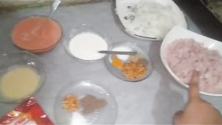 chicken Tikka pizza| pizza recipe by Garden Girls|how to make chicken Tikka at home| Tikka pizza