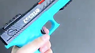 New toys pistal New video clip