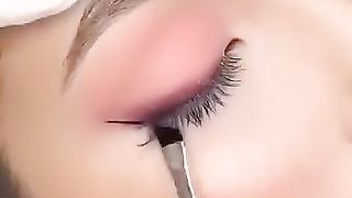 Eye makeup liner technique