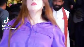 Full enjoy  dance  with wedding