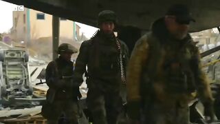 Это должен видеть весь мир ! Россия - убийца !