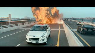 New Hollywood best super scene bike and car fight