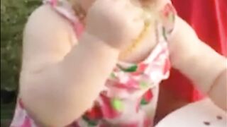 Cute _and_funny_baby_scene