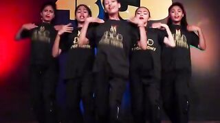 DANCE
