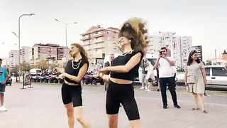 Aman_Yarabbi%21_Bunlar_Ne_G%C3%BCzel_%C5%9Eovlar____%C3%87%C4%B1lg%C4%B1n_Dondurmac%C4%B1_Kalbimsin_%C5%9Eark%C4%B1s%C4%B1_ile_4_Harika_Yeni_Video(