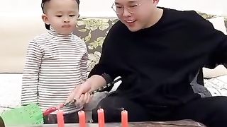 Father and Son China Funny Videos in Indochinese