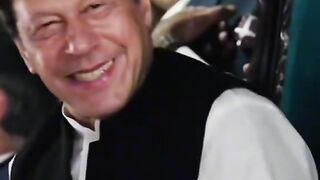 Check khan smile ????