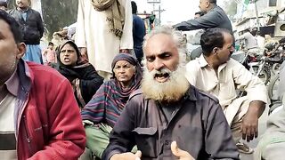 عوام سڑکوں پر چیچہ وطنی میں