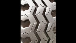 Tyres Market Gujrat