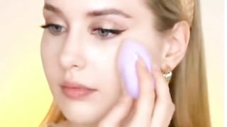 Makeup haks