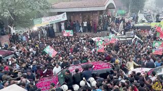 عمران خان كى عدالت ميں پیشی
