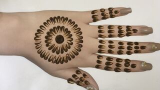 Easy back hand mehndi